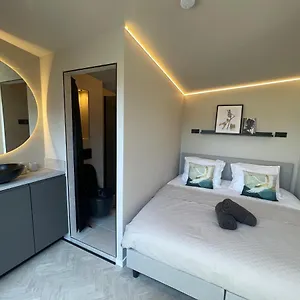 nieuw-luxe-appartement-vlakbij-zee.zandvoort-hotels.com/
